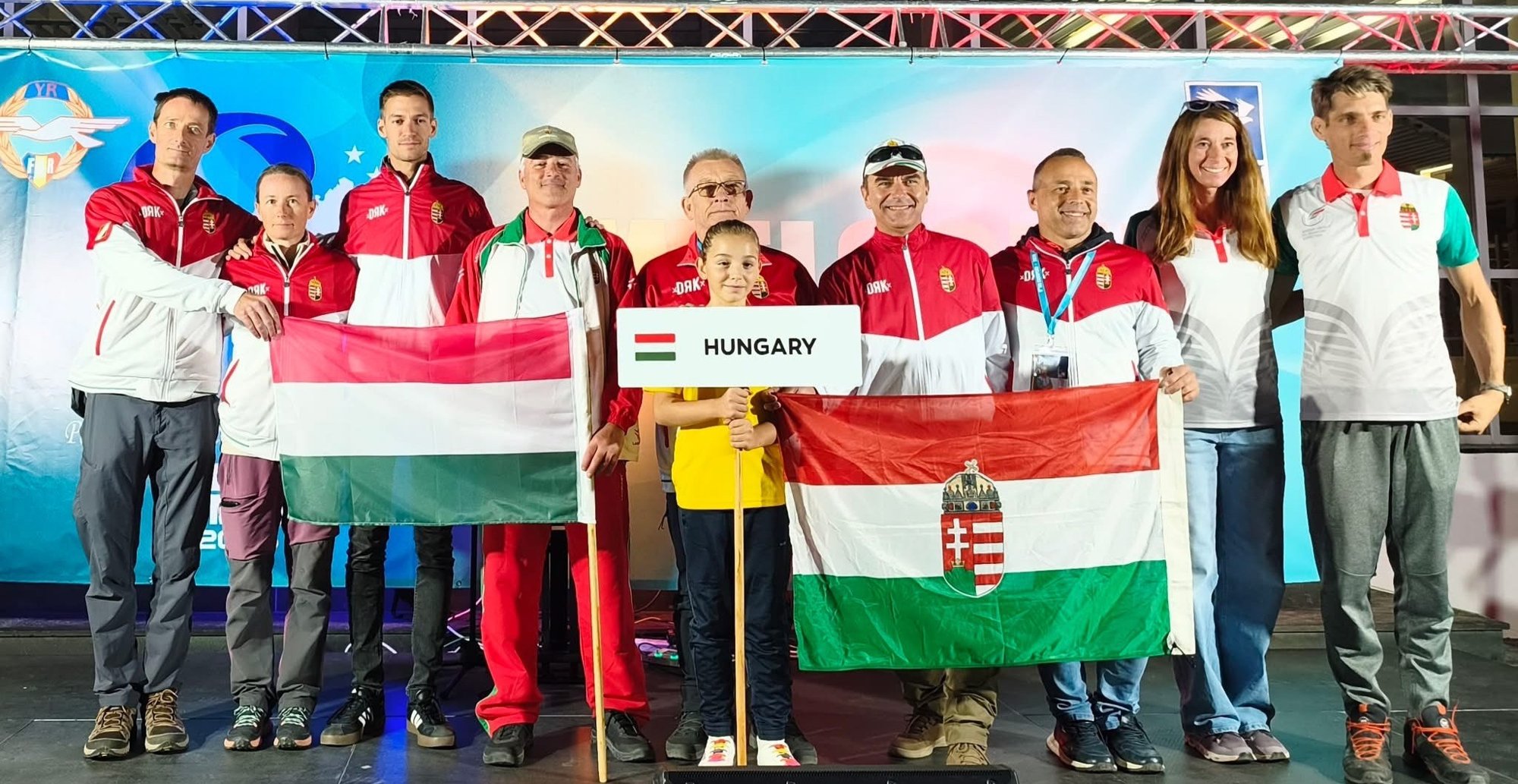 A magyar csapat a megnyitón, Uroi